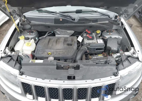 2016 Jeep Compass Sport Se z USA, uszkodzony, nr VIN 1C4NJDBB4GD671425